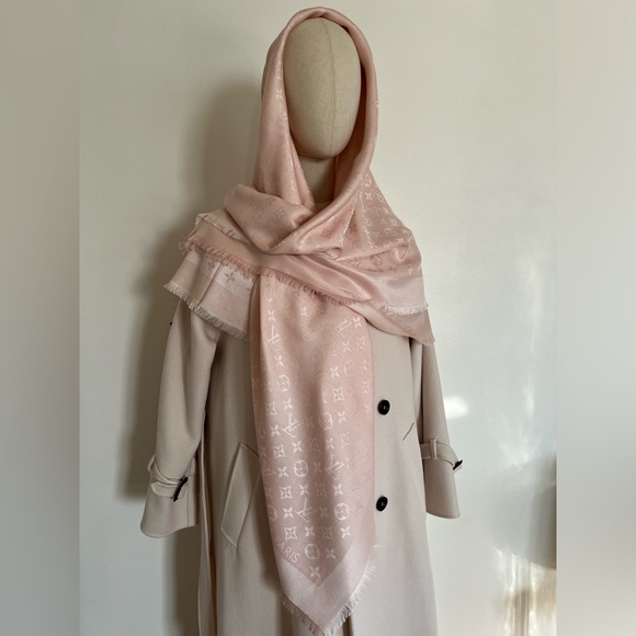 Monogram Shine shawl / scarf Louis Vuitton LV - Picture 6 of 12